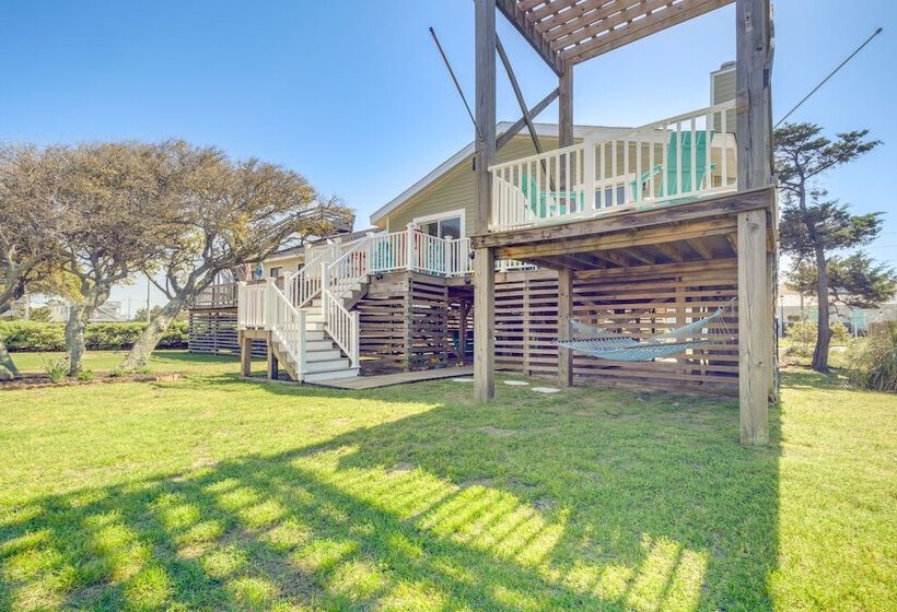 Coastal Home W/ Deck & Outdoor Shower