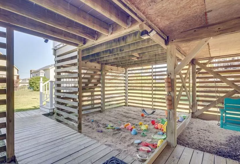 Coastal Home W/ Deck & Outdoor Shower