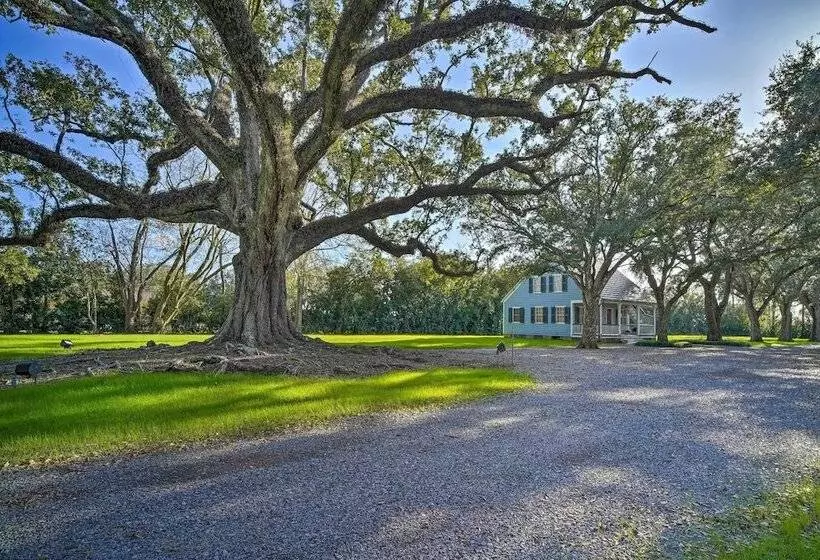 Tranquil Bayou Country Home W/ Pond: 8 Mi To Houma