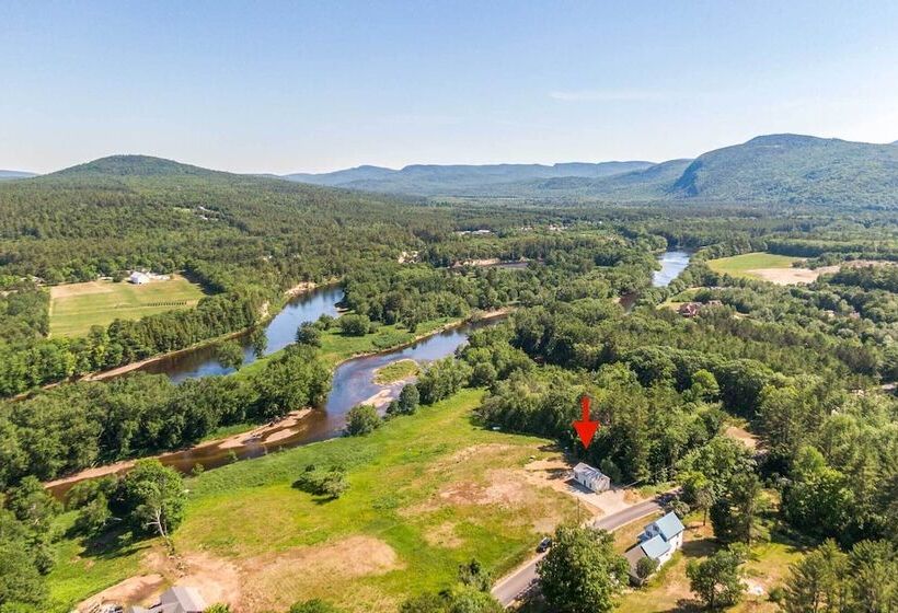 Cozy Bethel Escape W/ Views < 10 Mi To Ski!