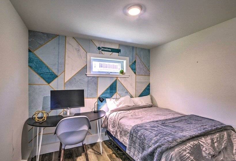 Cozy Bethel Escape W/ Views < 10 Mi To Ski!