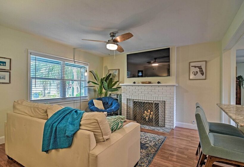 Cozy Jungle Escape < 1 Mi To Gulfport Beach!