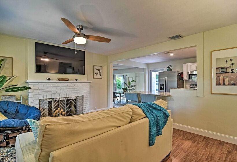 Cozy Jungle Escape < 1 Mi To Gulfport Beach!