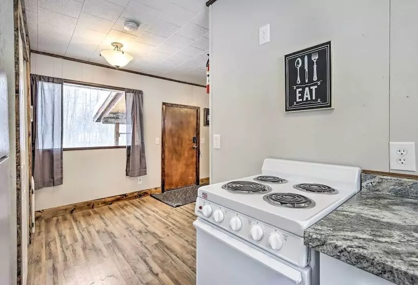 Creekside Cabin < 2 Mi To Hike, Bike & Ski!