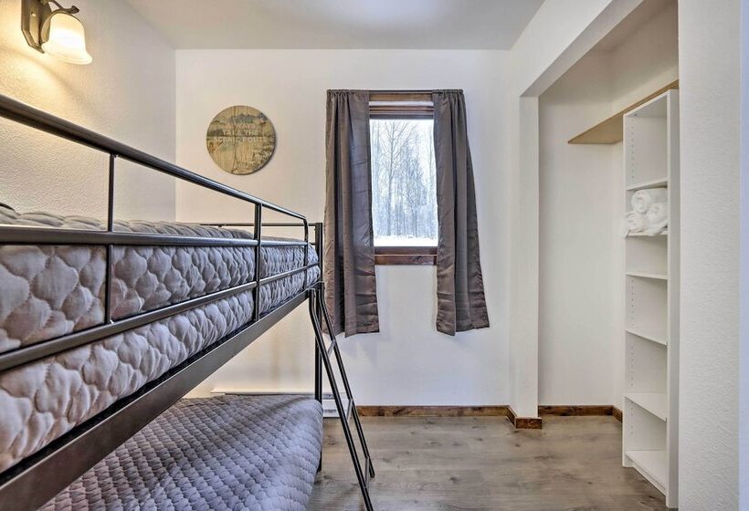 Creekside Cabin < 2 Mi To Hike, Bike & Ski!