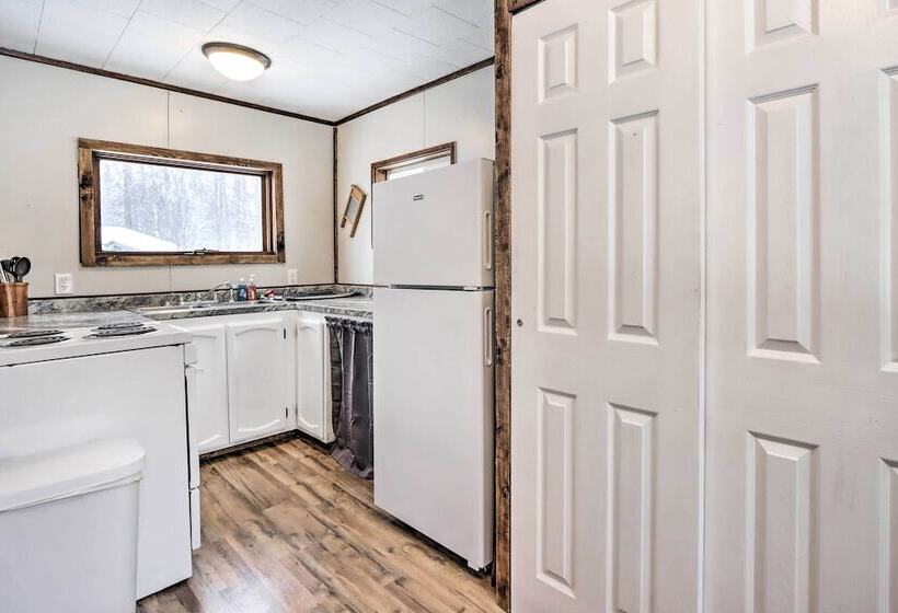 Creekside Cabin < 2 Mi To Hike, Bike & Ski!