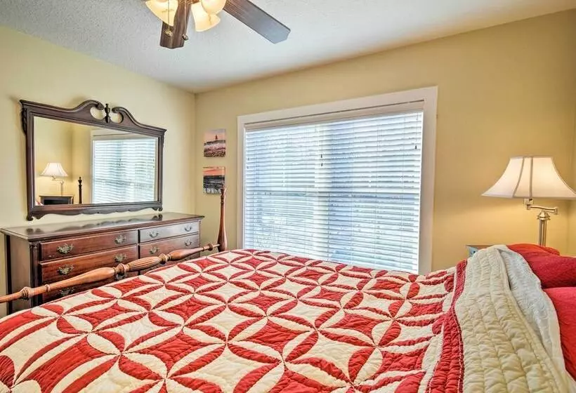 Downtown Charlevoix Duplex 1/2 Mi To Lake Michigan