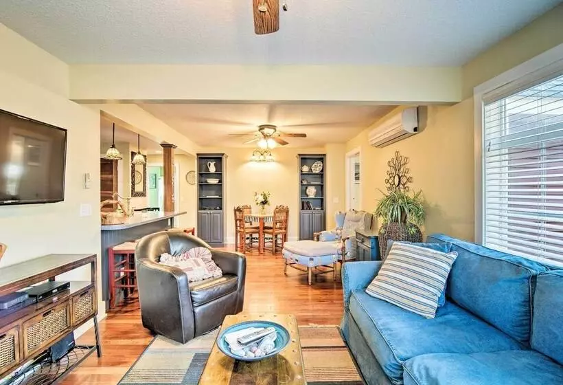 Downtown Charlevoix Duplex 1/2 Mi To Lake Michigan