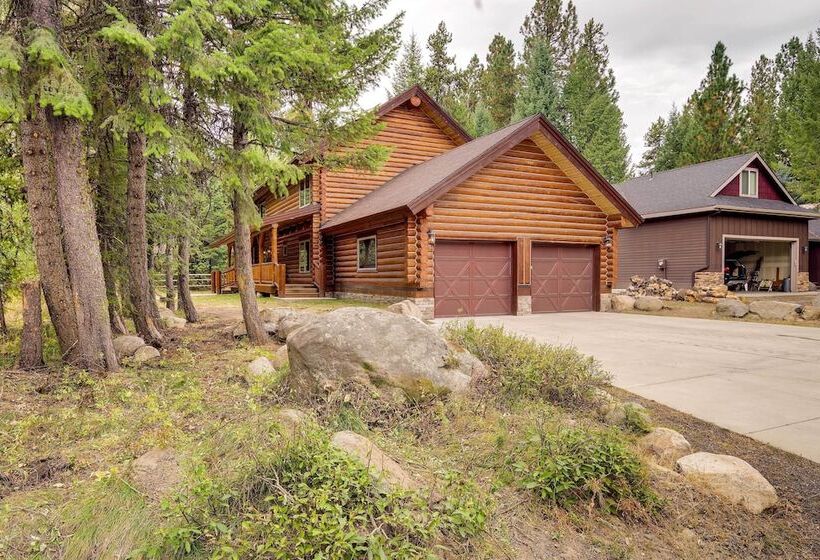 Exquisite Mccall Log Cabin   Walk To Payette Lake!