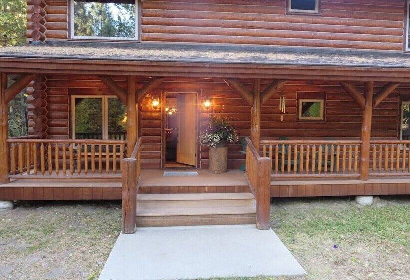 Exquisite Mccall Log Cabin   Walk To Payette Lake!