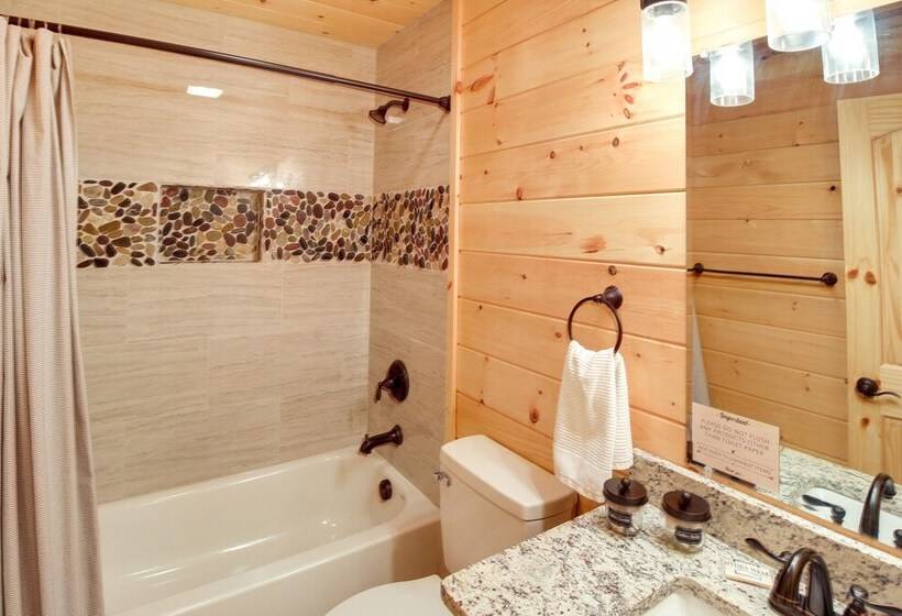 Family Friendly Murphy Cabin W/ Fire Pit!