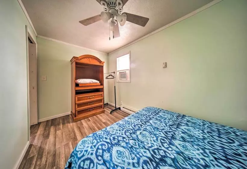 Geneva On The Lake Cottage W/ Patio: Walk To Shore