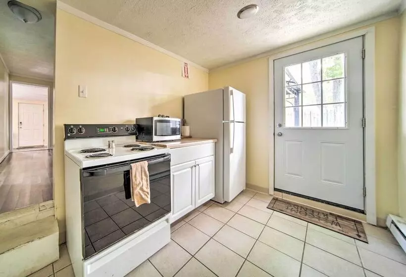 Geneva On The Lake Cottage W/ Patio: Walk To Shore