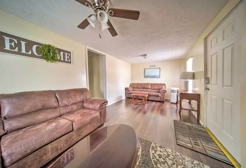 Geneva On The Lake Cottage W/ Patio: Walk To Shore