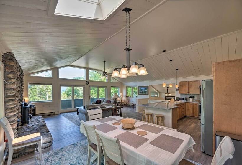 House W/ Balcony ~ 5 Mi To Cranmore Resort!