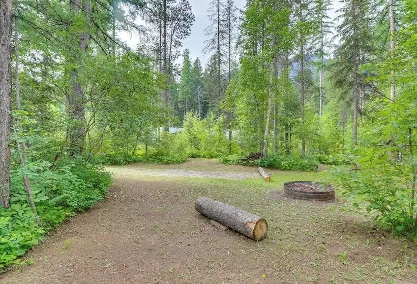Hungry Horse Cabin W/ Gas Grill, Near Glacier!