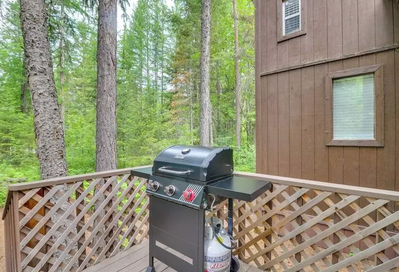 Hungry Horse Cabin W/ Gas Grill, Near Glacier!