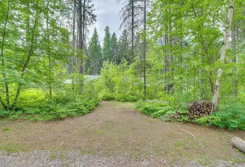 Hungry Horse Cabin W/ Gas Grill, Near Glacier!