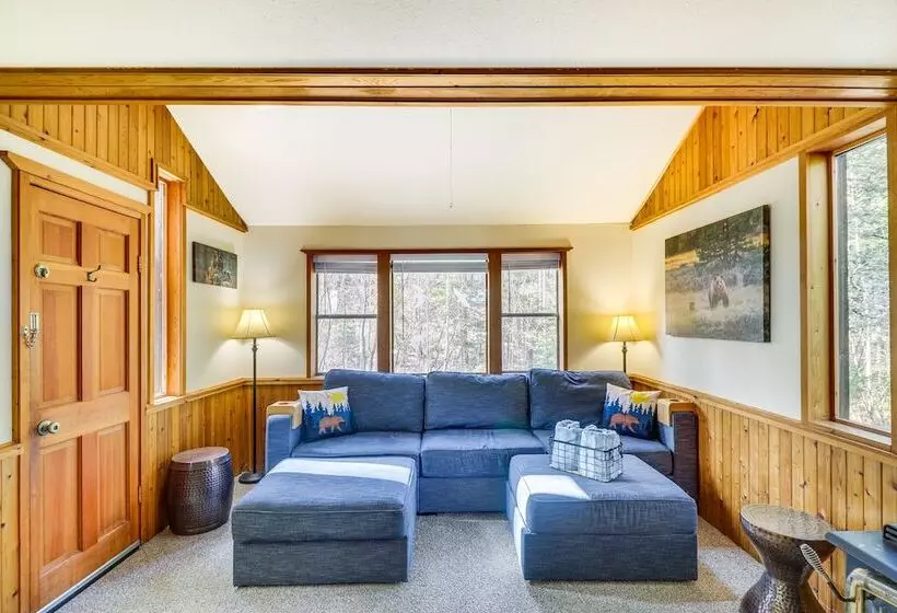 Hungry Horse Cabin W/ Gas Grill, Near Glacier!