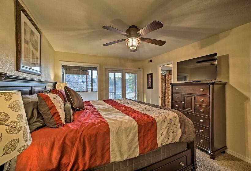 Lakefront Retreat W/ Dock & Beach: 2 Miles To Golf