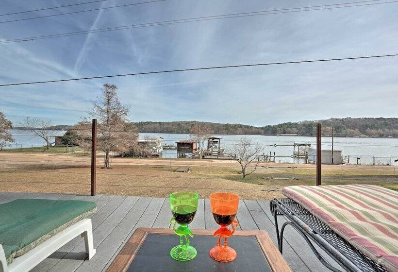 Lakeside Pleasure Island Cabin W/ Deck & Gas Grill