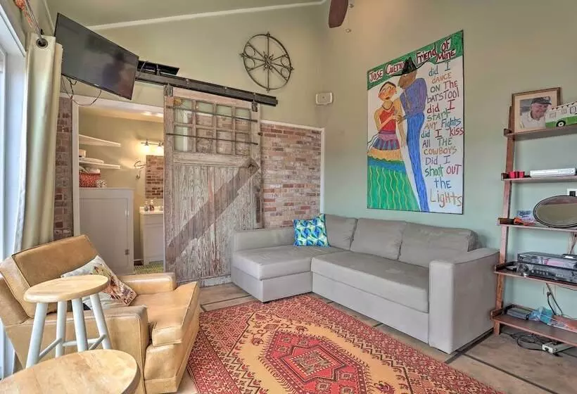 Lakeside Pleasure Island Cabin W/ Deck & Gas Grill