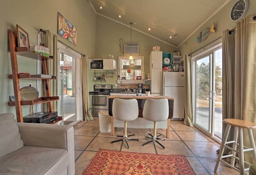 Lakeside Pleasure Island Cabin W/ Deck & Gas Grill