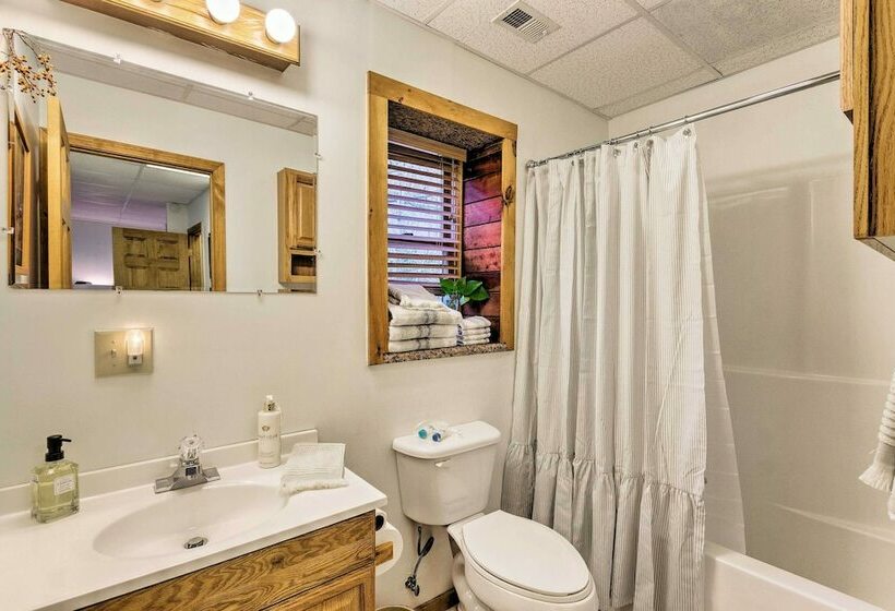 Lower Bear S Den    Central To Beech & Sugar Mtn!