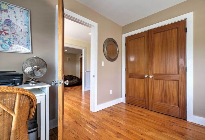 Luxe Waterfront East Quogue Home W/ Beach On Site!