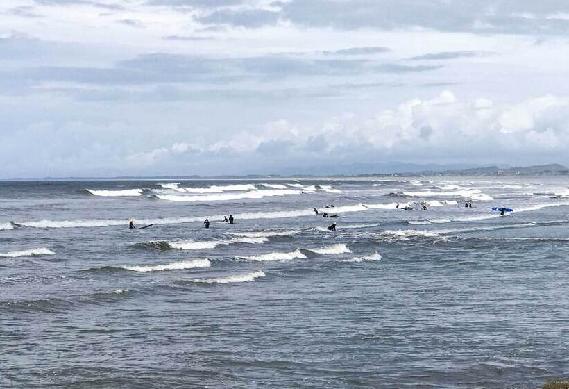 Luxury Home On Golf Course: Walk To The Beach!