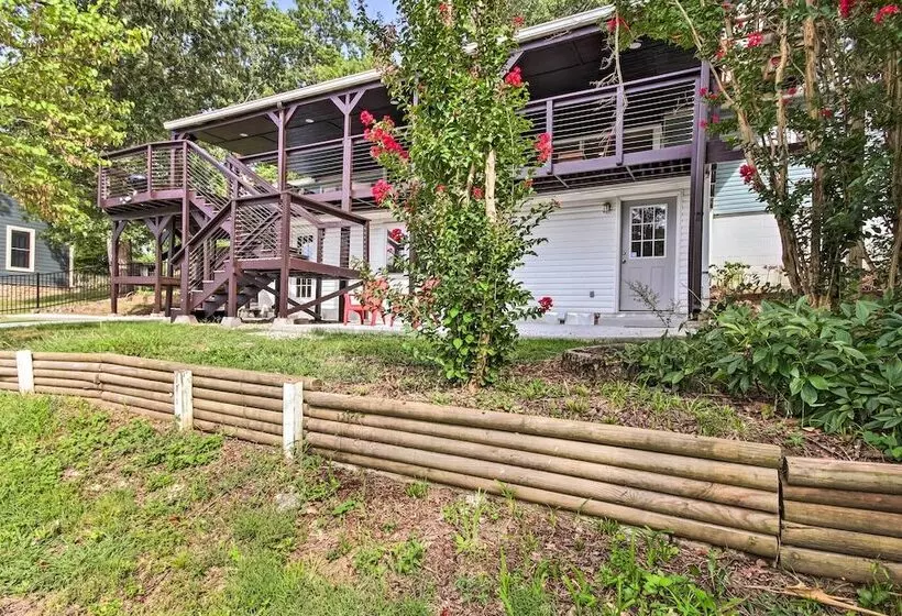 Dock, Deck & Boat Slip: Lakefront Eucha Home