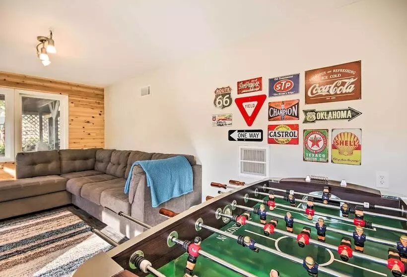 Dock, Deck & Boat Slip: Lakefront Eucha Home