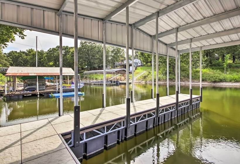 Dock, Deck & Boat Slip: Lakefront Eucha Home