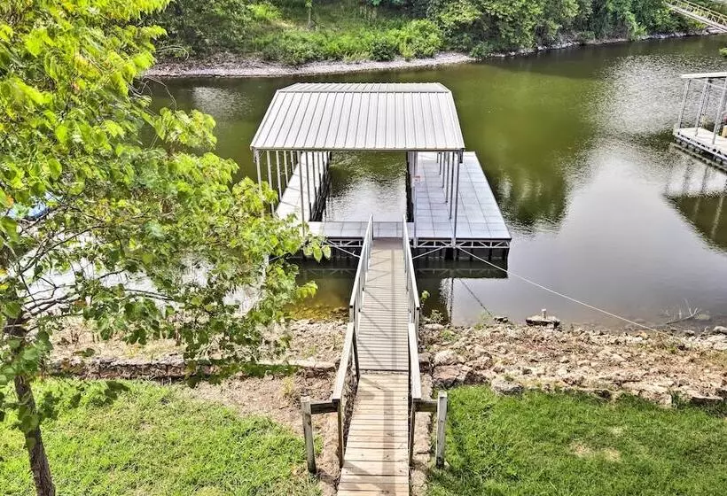 Dock, Deck & Boat Slip: Lakefront Eucha Home
