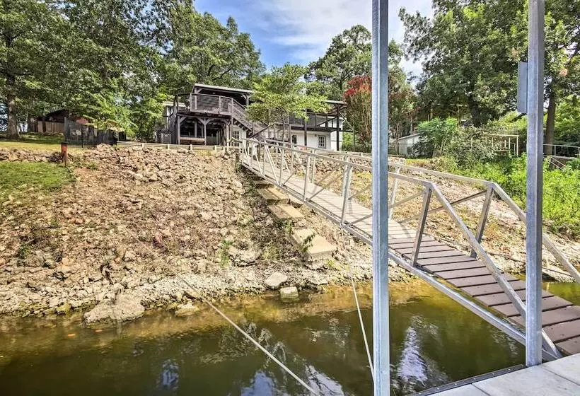 Dock, Deck & Boat Slip: Lakefront Eucha Home