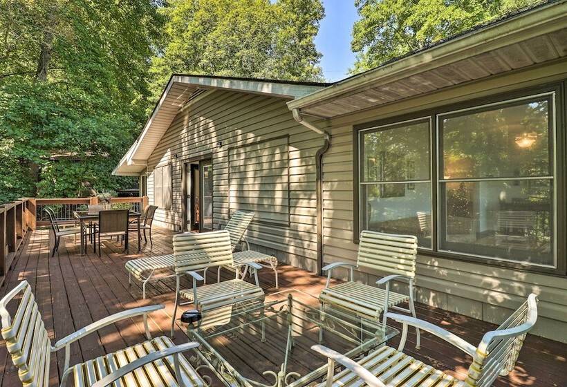 Mountain Retreat W/ Gazebo, Fire Pit & Huge Deck!