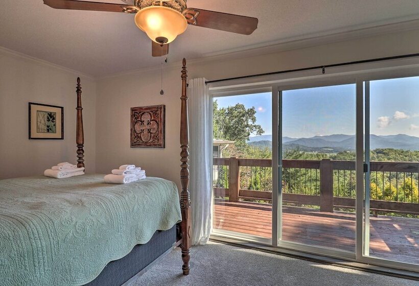 Mountain Retreat W/ Gazebo, Fire Pit & Huge Deck!