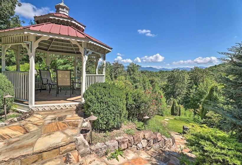 Mountain Retreat W/ Gazebo, Fire Pit & Huge Deck!