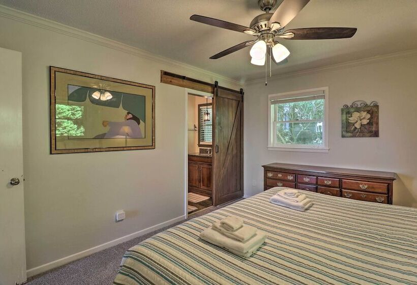 Mountain Retreat W/ Gazebo, Fire Pit & Huge Deck!