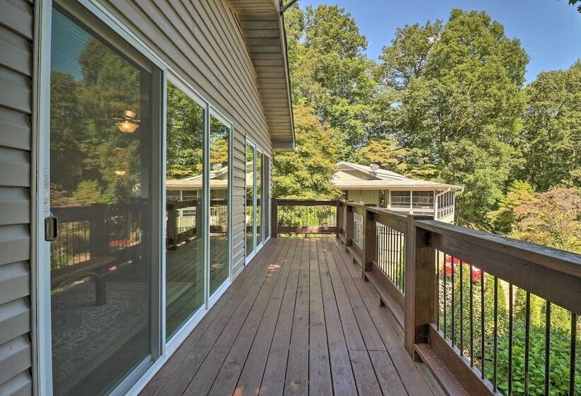 Mountain Retreat W/ Gazebo, Fire Pit & Huge Deck!