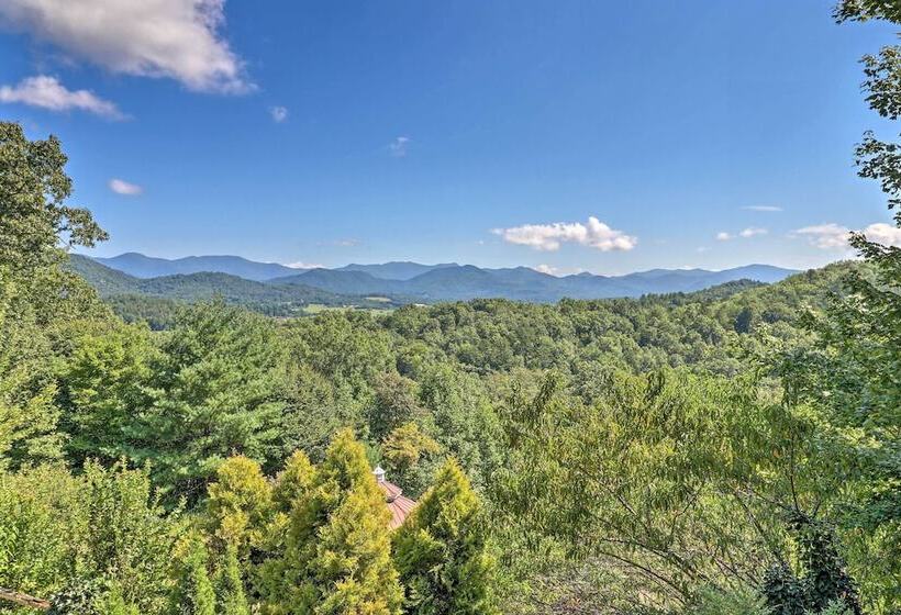 Mountain Retreat W/ Gazebo, Fire Pit & Huge Deck!