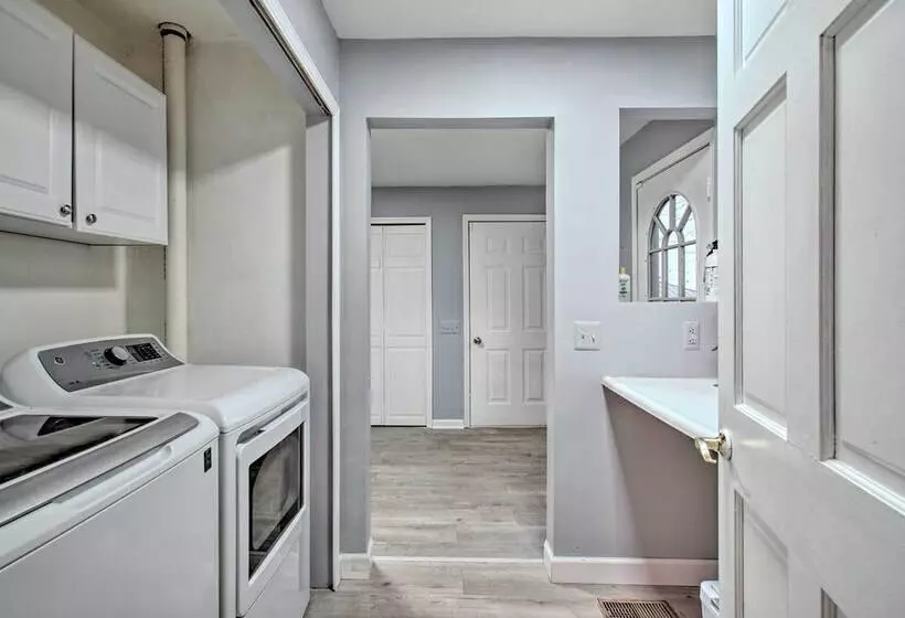 Lake Access, Hot Tub & 2 Decks: Ortonville Retreat