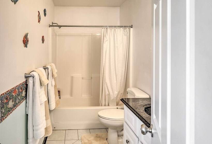 Peaceful Alaskan Escape: 13 Mi To Fairbanks!