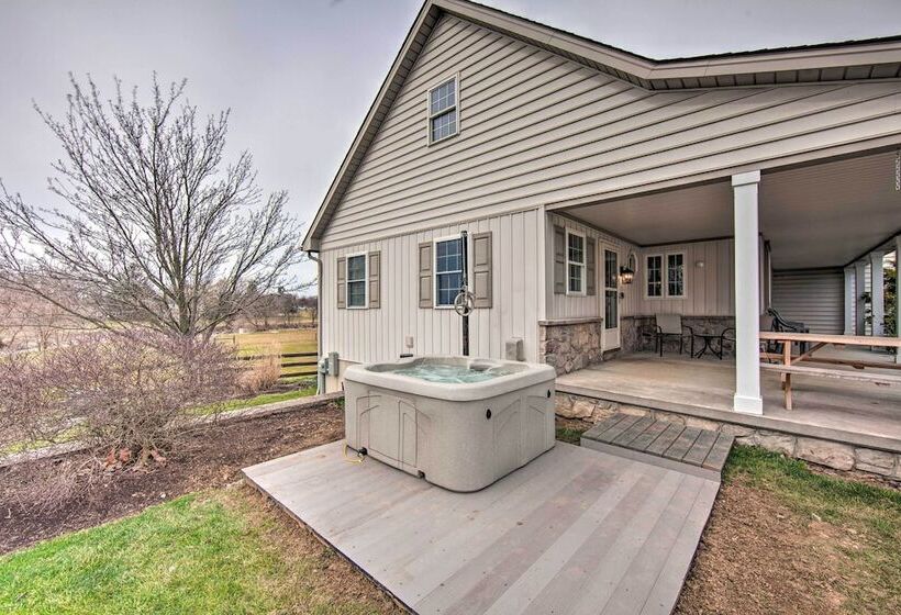 Peaceful Bird In Hand Home W/ Farmland Views!