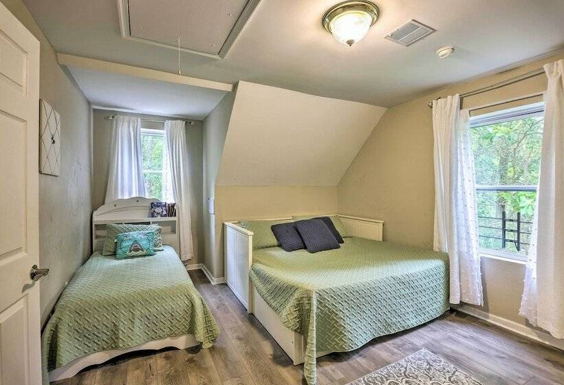 Poconos Family Retreat W/ Private Hot Tub!