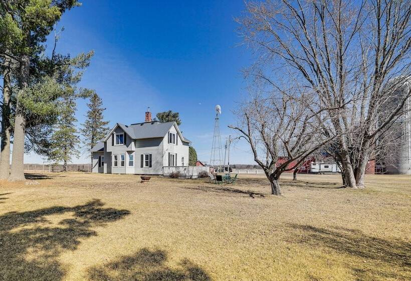 Quiet Farmhouse Retreat W/ Fire Pit   Pets Welcome