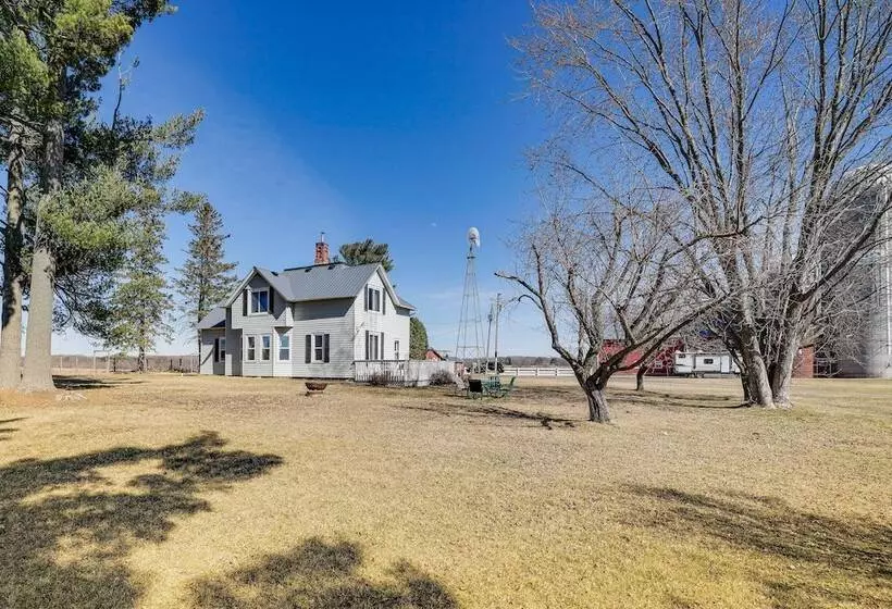Quiet Farmhouse Retreat W/ Fire Pit   Pets Welcome