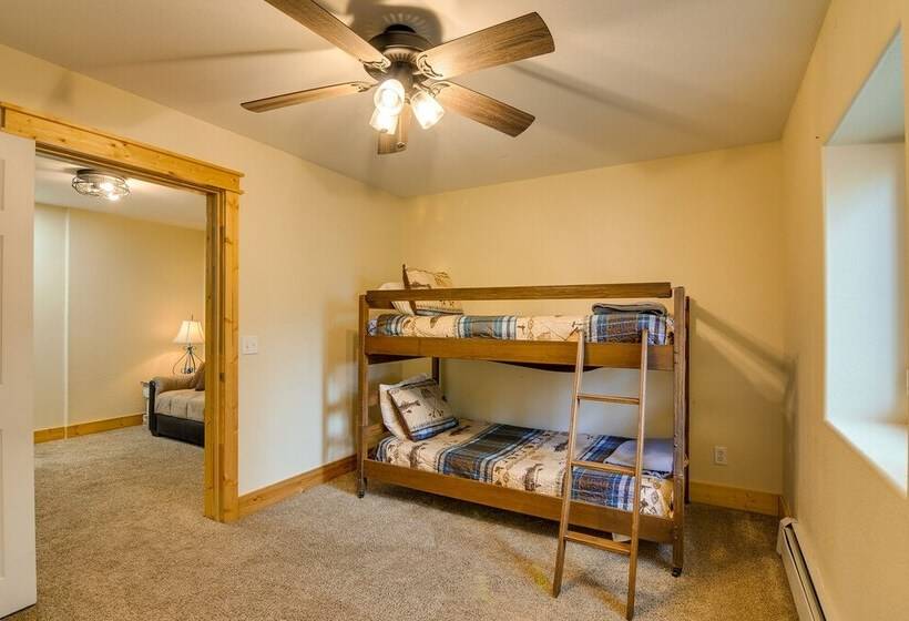 Rustic Pagosa Springs Cabin W/ Hot Tub + Game Room