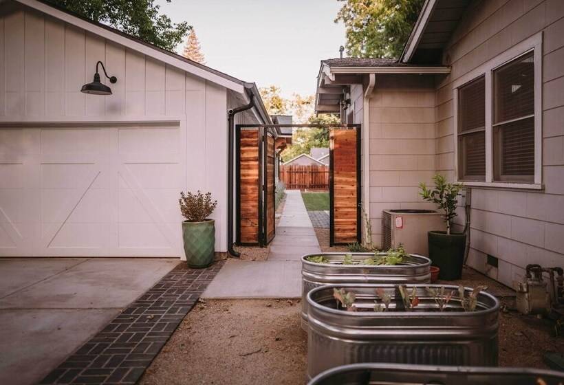 Sacramento Guest House W/ Patio ~ 5 Mi To Downtown