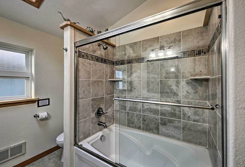 Sanderling Sea Cottages, Unit 9 With Ocean Views!